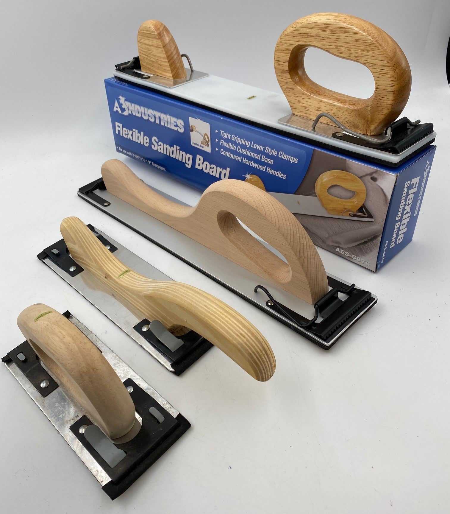 2 3/4" X 16 1/2" PSA OR PLAIN RIGID LONG WOOD HANDLE WITH CLIPS (AES 6075)