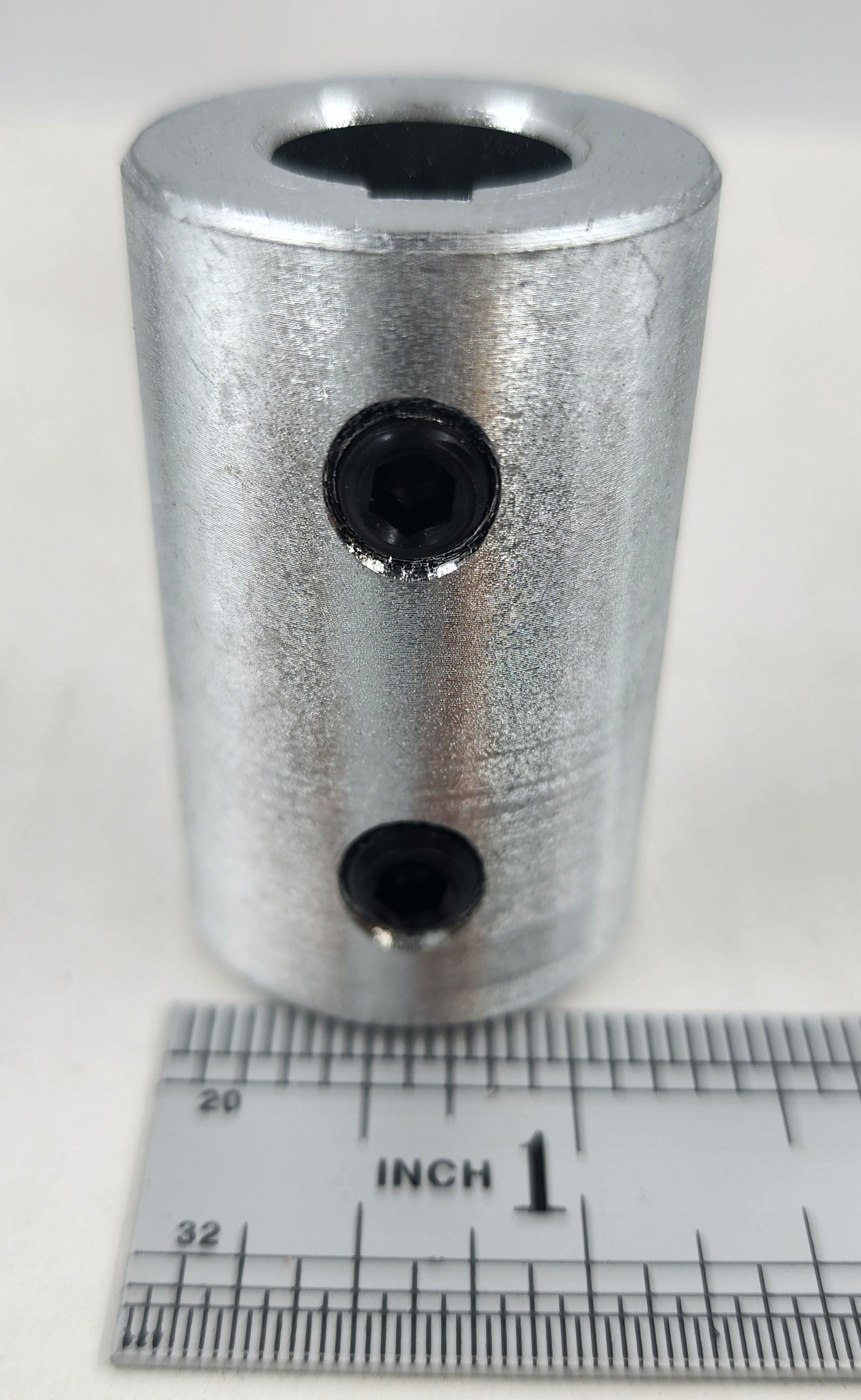 5/8"(smooth female) - 5/8" (smooth female) w/Set screws Coupler