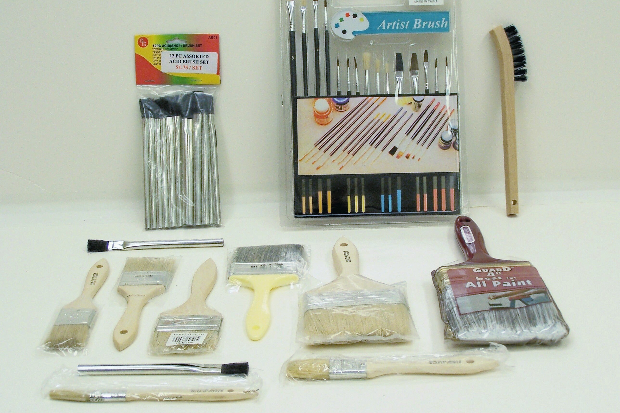 1/2" WHITE BRISTLE BRUSH